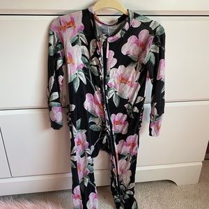 12-18 month Posh Peanut ruffled sleeper